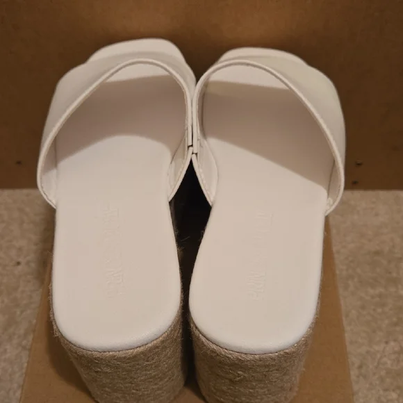 Princess Polly White Platform Slides - Picture 6 of 7